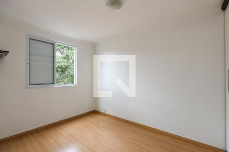 Quarto 2 de apartamento para alugar com 2 quartos, 58m² em Jardim Umuarama, São Paulo