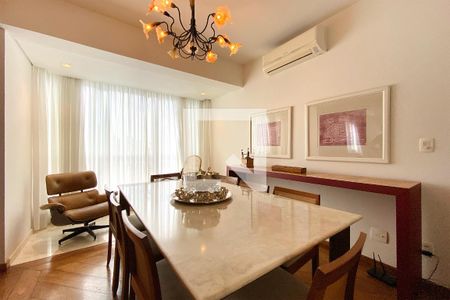 Sala de Jantar de apartamento à venda com 3 quartos, 110m² em Serra, Belo Horizonte