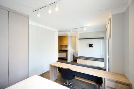 Quarto e sala de apartamento à venda com 2 quartos, 38m² em Tatuapé, São Paulo