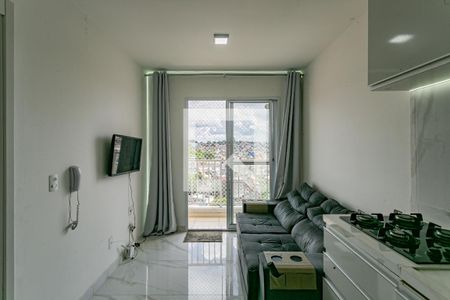 Sala e cozinha de apartamento para alugar com 1 quarto, 29m² em Sacoma, São Paulo
