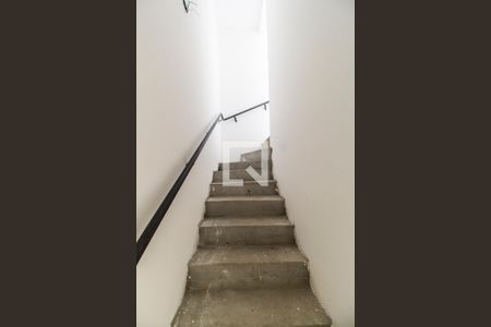 Escada de casa de condomínio à venda com 4 quartos, 214m² em Residencial Onze (alphaville), Santana de Parnaíba