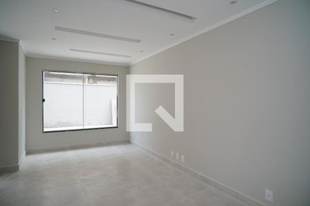 Sala de casa de condomínio para alugar com 2 quartos, 94m² em Itaipuaçu, Maricá