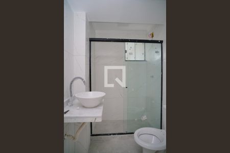 Banheiro Social de casa de condomínio para alugar com 2 quartos, 94m² em Itaipuaçu, Maricá