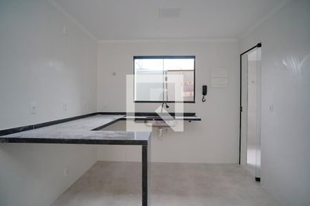 Cozinha de casa de condomínio para alugar com 2 quartos, 94m² em Itaipuaçu, Maricá