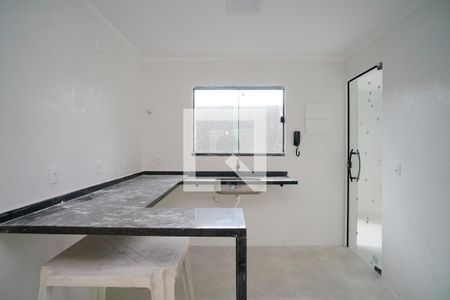 Cozinha de casa de condomínio para alugar com 2 quartos, 95m² em Itaipuaçu, Maricá