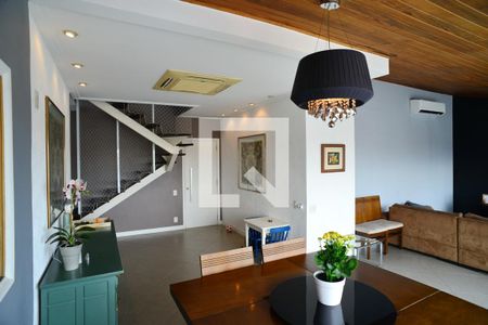 Sala de apartamento à venda com 2 quartos, 270m² em Barra da Tijuca, Rio de Janeiro