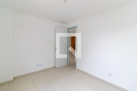 Quarto 1 de apartamento para alugar com 2 quartos, 130m² em Vila Valqueire, Rio de Janeiro