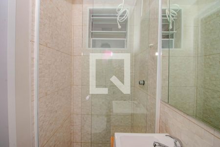 Banheiro de apartamento para alugar com 1 quarto, 40m² em Passo D’areia, Porto Alegre