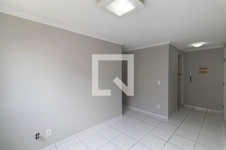 Sala de apartamento para alugar com 2 quartos, 48m² em Jardim Redil, São Paulo