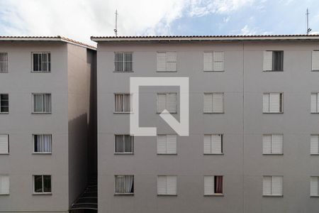Vista Quarto 1 de apartamento para alugar com 2 quartos, 48m² em Jardim Redil, São Paulo