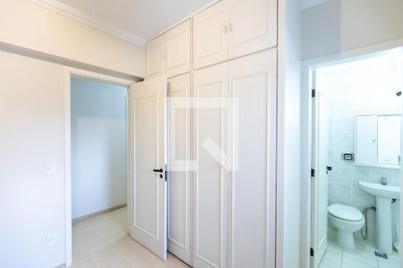 Suíte 1 de apartamento à venda com 4 quartos, 125m² em Cambuí, Campinas