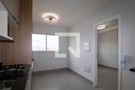 Sala/Cozinha de apartamento para alugar com 1 quarto, 25m² em Vila Andrade, São Paulo