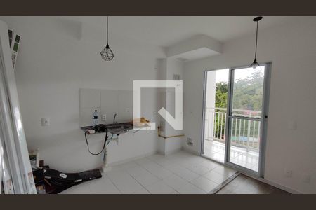 Sala/Cozinha de apartamento para alugar com 2 quartos, 42m² em Vila Varela, Poá