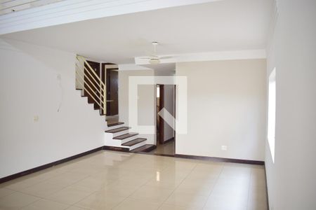 Sala de casa de condomínio para alugar com 4 quartos, 280m² em Bonfim Paulista, Ribeirão Preto