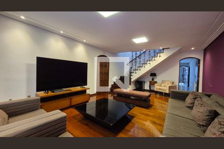 Sala de casa à venda com 3 quartos, 198m² em Vila Valparaíso, Santo André