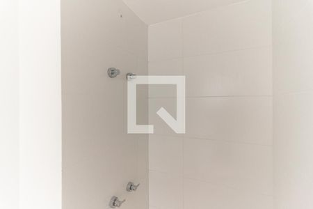 Banheiro de kitnet/studio para alugar com 1 quarto, 25m² em República, São Paulo