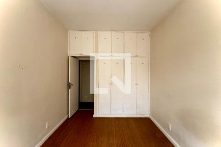 Quarto de apartamento para alugar com 3 quartos, 112m² em Flamengo, Rio de Janeiro