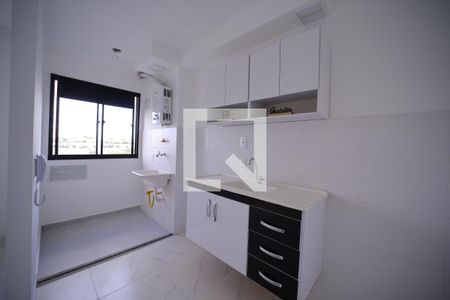 Sala/cozinha de apartamento à venda com 2 quartos, 39m² em Cidade Antônio Estêvão de Carvalho, São Paulo