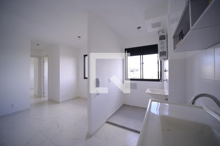 Sala/cozinha de apartamento à venda com 2 quartos, 39m² em Cidade Antônio Estêvão de Carvalho, São Paulo