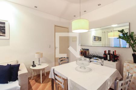Sala  de apartamento para alugar com 2 quartos, 50m² em Vila Carrão, São Paulo