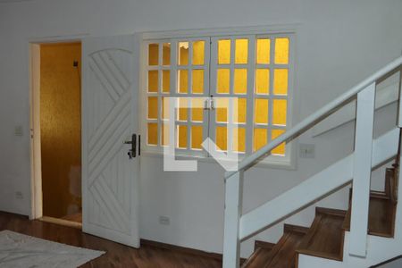 Casa para alugar com 3 quartos, 140m² em Jardim da Gloria, Cotia
