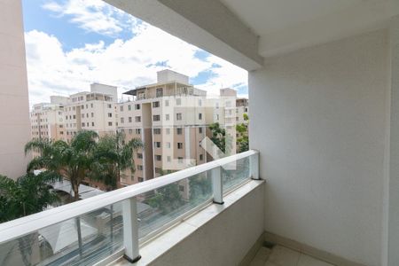 Apartamento à venda com 3 quartos, 60m² em Planalto, Belo Horizonte