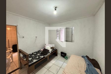 Quarto 1 de casa para alugar com 1 quarto, 32m² em Arthur Alvim, São Paulo