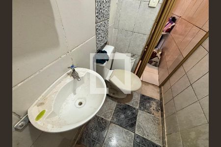 Banheiro de casa para alugar com 1 quarto, 32m² em Arthur Alvim, São Paulo