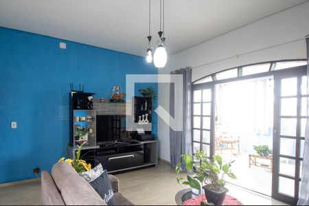 Sala de Cinema de casa à venda com 5 quartos, 100m² em Vila Silvia, São Paulo