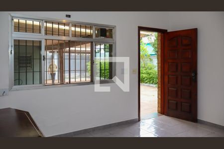Sala de casa à venda com 3 quartos, 278m² em Parque Oratório, Santo André