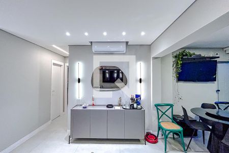 Sala de apartamento à venda com 2 quartos, 79m² em Chácara Seis de Outubro, São Paulo