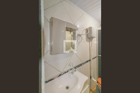 Banheiro/Casa dos fundos de casa à venda com 3 quartos, 175m² em Niterói, Canoas