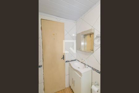 Banheiro/Casa dos fundos de casa à venda com 3 quartos, 175m² em Niterói, Canoas