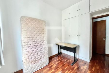 Quarto 1 de apartamento à venda com 3 quartos, 83m² em Copacabana, Rio de Janeiro