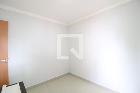 Quarto 1 de apartamento para alugar com 2 quartos, 45m² em Shopping Park, Uberlândia