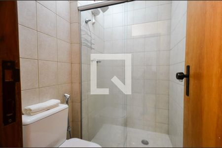 Banheiro de apartamento à venda com 1 quarto, 29m² em Savassi, Belo Horizonte