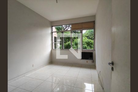 Quarto 1 de apartamento à venda com 2 quartos, 68m² em Tijuca, Rio de Janeiro