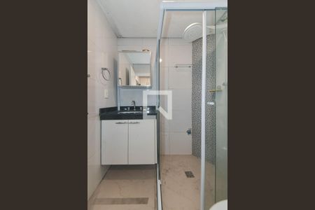 Banheiro de kitnet/studio para alugar com 1 quarto, 14m² em Brooklin, São Paulo