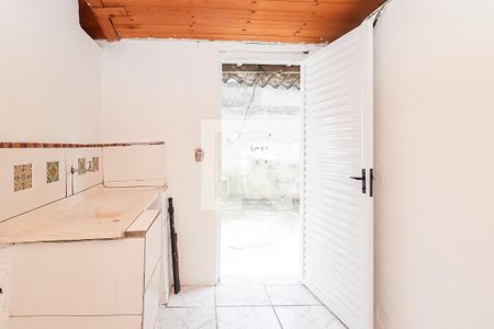 Sala/Cozinha de casa para alugar com 1 quarto, 25m² em Vila Taquari, São Paulo