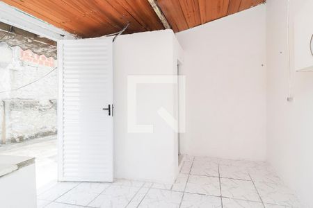 Sala/Cozinha de casa para alugar com 1 quarto, 25m² em Vila Taquari, São Paulo