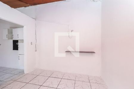 Quarto de casa para alugar com 1 quarto, 25m² em Vila Taquari, São Paulo