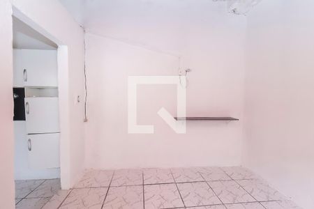 Quarto de casa para alugar com 1 quarto, 25m² em Vila Taquari, São Paulo