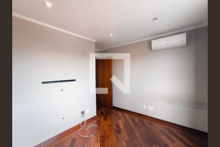 Sala de TV de casa à venda com 4 quartos, 500m² em Jardim Morumbi, Jundiaí