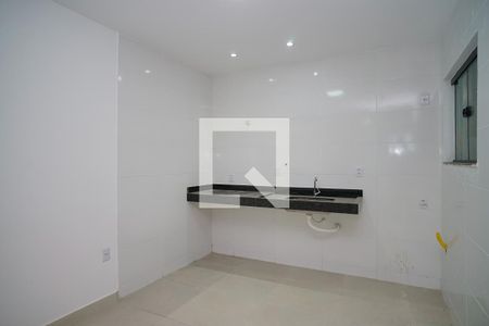 Cozinha de casa de condomínio para alugar com 2 quartos, 85m² em Itaipuaçu, Maricá