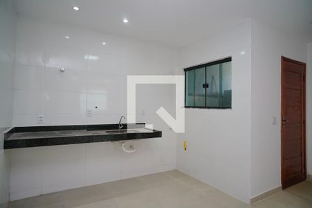 Cozinha de casa de condomínio para alugar com 2 quartos, 85m² em Itaipuaçu, Maricá