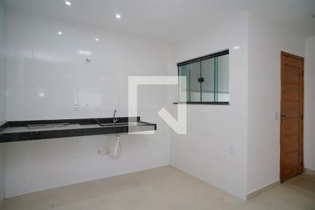 Cozinha de casa de condomínio para alugar com 2 quartos, 92m² em Itaipuaçu, Maricá