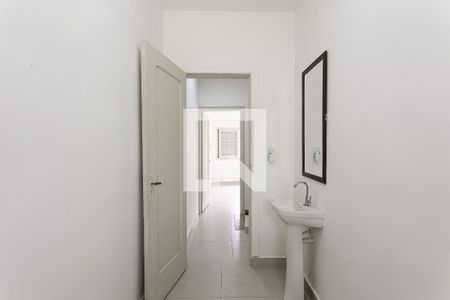 Banheiro de casa para alugar com 1 quarto, 50m² em Cidade Mãe do Céu, São Paulo