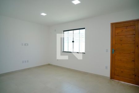 Sala de casa de condomínio para alugar com 2 quartos, 92m² em Itaipuaçu, Maricá