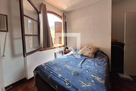 Quarto 1 de casa para alugar com 5 quartos, 360m² em Piratininga, Niterói