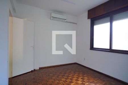 Quarto 1 de casa à venda com 7 quartos, 381m² em Três Figueiras, Porto Alegre